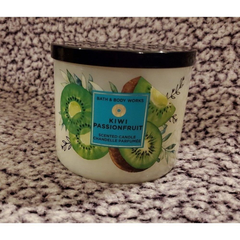 Bath & Body Work Kiwi PassionFruit Fragrance 3 Wick Candle